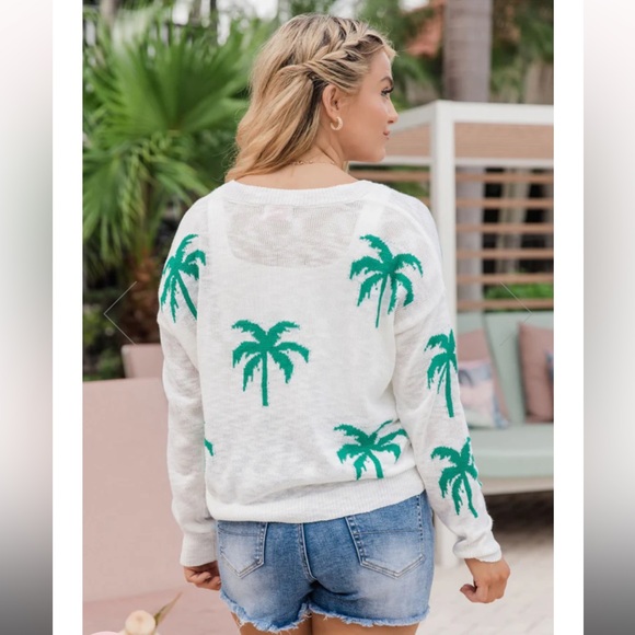 BELOW THE EQUATOR IVORY PALM PRINT SWEATER - Picture 2 of 5